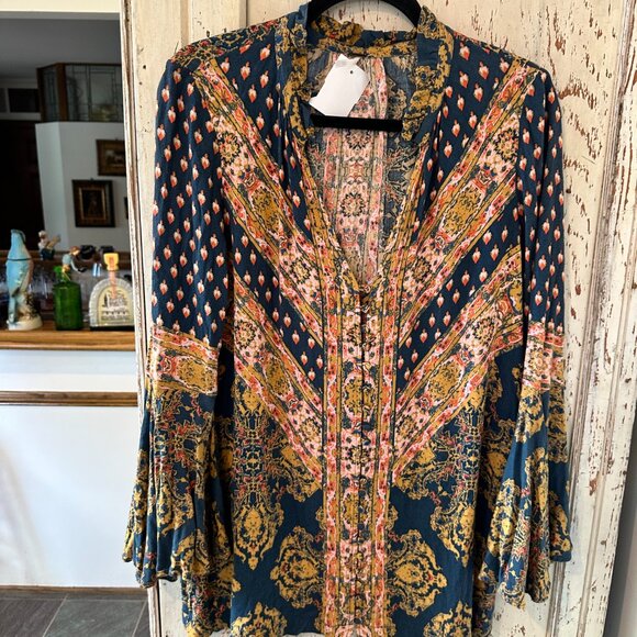 FREE PEOPLE MAGICAL MYSTERY TUNIC - Picture 11 of 15